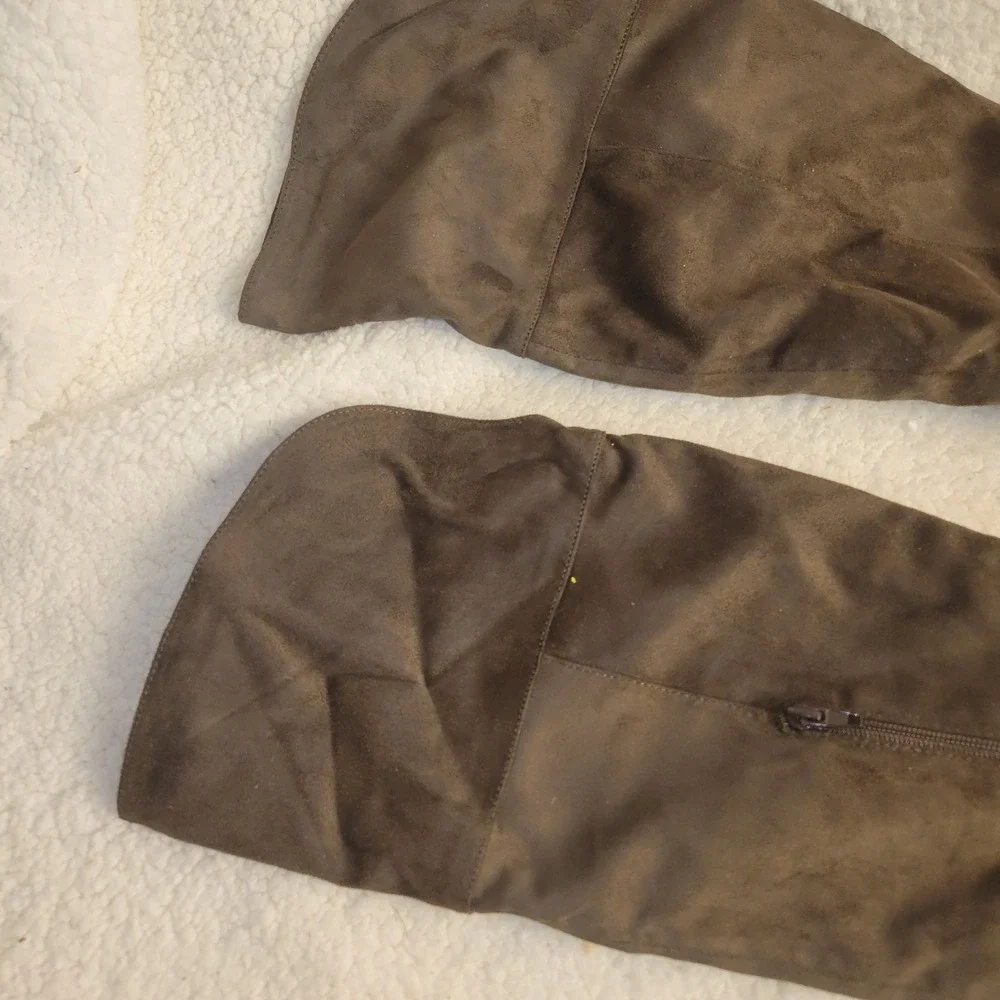 Brown Block Heel Over The Knee Faux Suede Boots Sz 9 Memory Foam NEW WITHOUT BOX